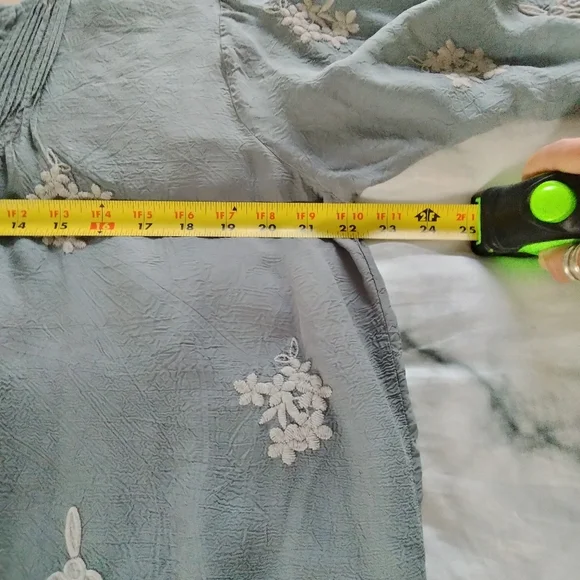 Johnny Was embroidered button down shirt - Picture 8 of 9